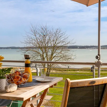 Meeresblick Schoene Aussicht Haus 2 We 22 Daire Hohwacht